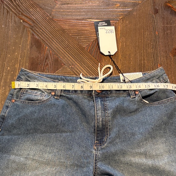 1822 Denim Classic Blue Flare Jeans - Picture 4 of 5